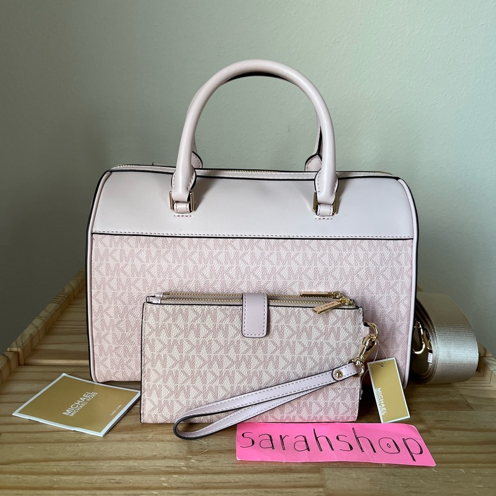 🌼Michael Kors Set - Picture 2 of 16